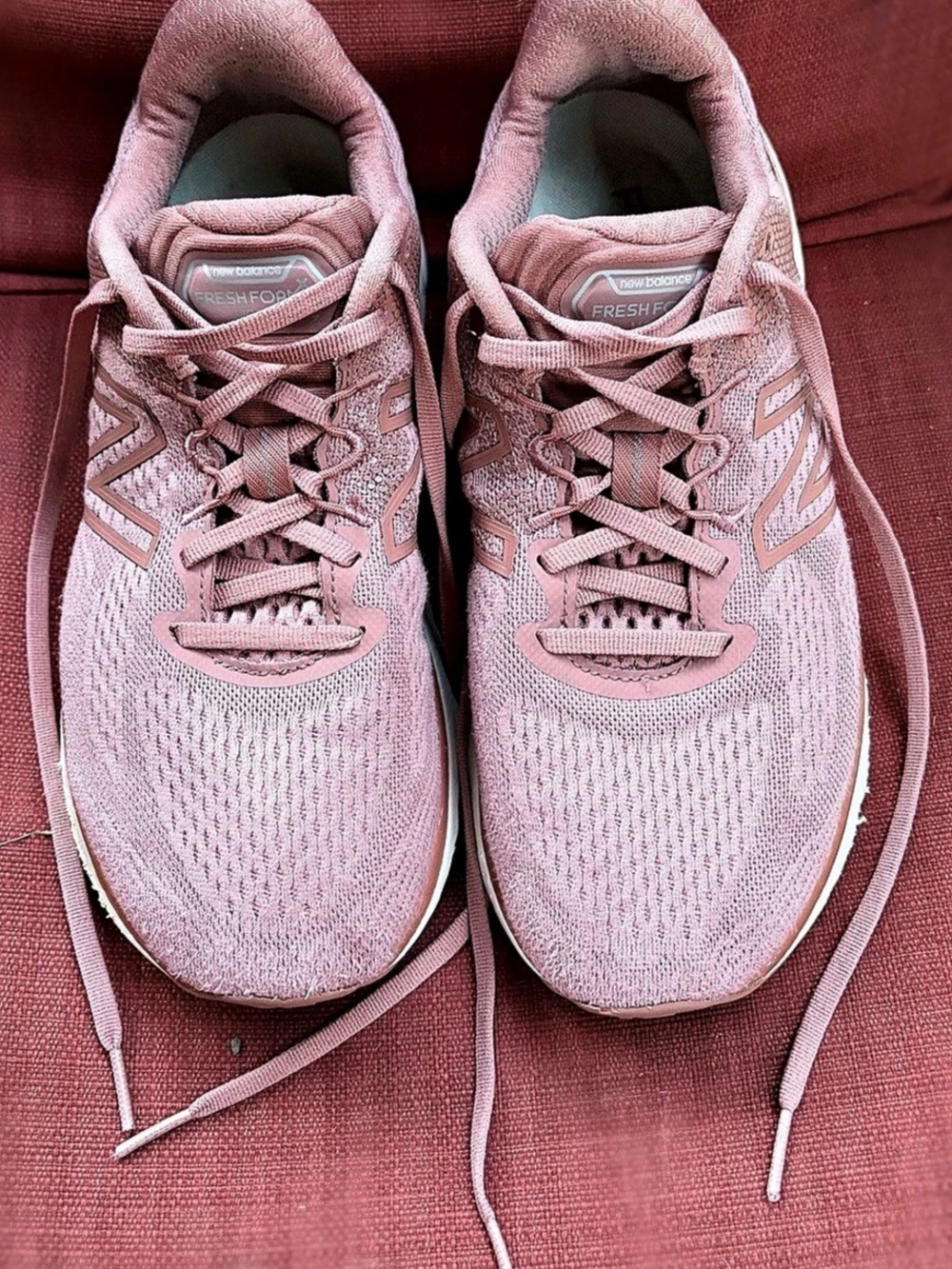 New Balance Fresh Foam More v3 Dusty Pink Sneakers Women’s Size 9 B
